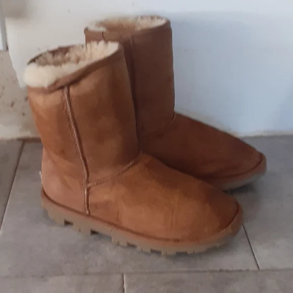UGG boots size 5 women - Picture 1 of 5